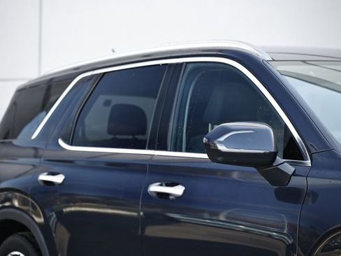 Used 2020 Hyundai Palisade SEL w/ Convenience Package image 3