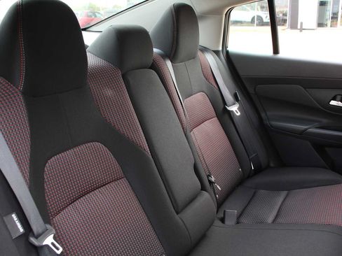 Used 2026 Nissan Sentra SR w/ Floor Mat Package FWD image 18