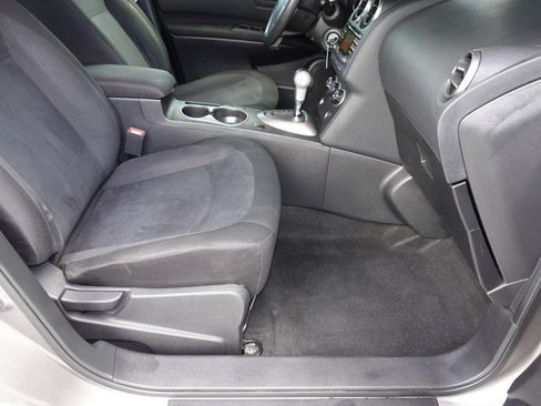 Used 2015 Nissan Rogue S w/ Convenience Package FWD image 22