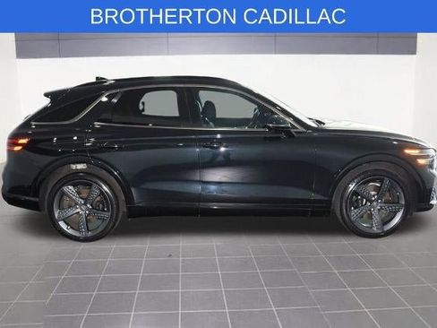 Used 2023 Genesis GV70 2.5T w/ Sport Prestige Package AWD/4WD image 9