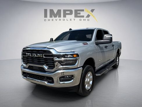 Used 2026 RAM 2500 Big Horn AWD/4WD image 1