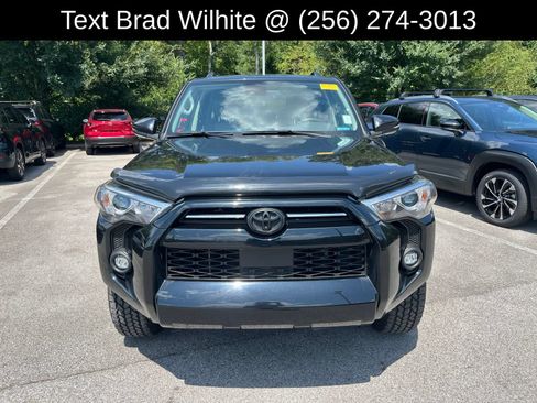 Used 2023 Toyota 4Runner SR5 Premium w/ Moonroof Package AWD/4WD image 2