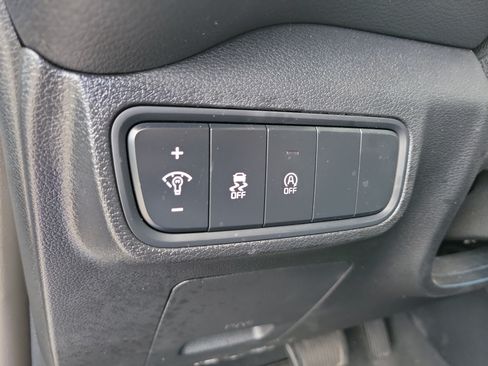 Certified 2025 Kia Soul LX FWD image 21