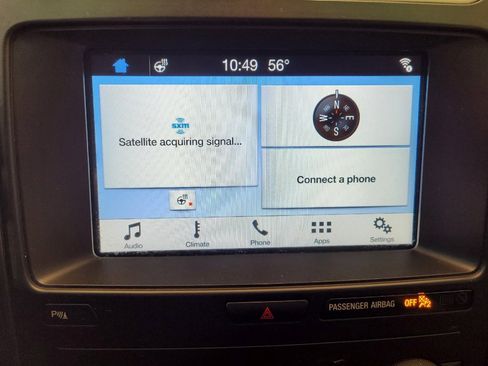 Used 2018 Ford Explorer XLT w/ Equipment Group 202A FWD image 25