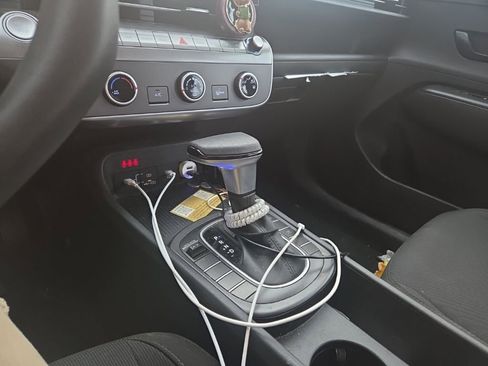 Used 2025 Hyundai Kona SE image 17