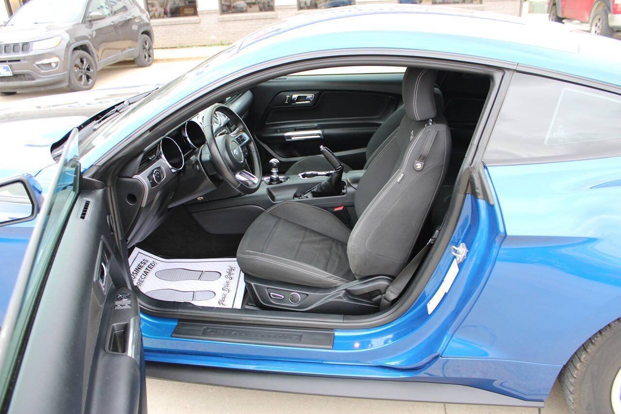 Used 2017 Ford Mustang Coupe w/ Interior & Wheel Package RWD image 9