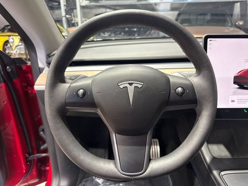Used 2023 Tesla Model Y Performance AWD/4WD image 93