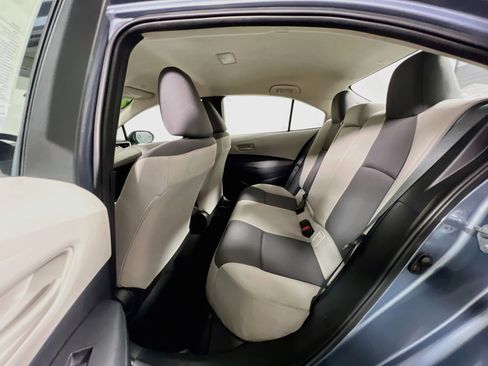 Used 2025 Toyota Corolla LE FWD image 29