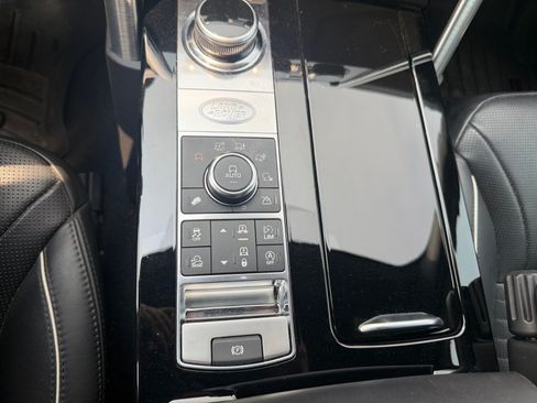 Used 2017 Land Rover Discovery HSE Luxury AWD/4WD image 12