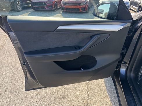 Used 2024 Tesla Model Y Long Range image 26