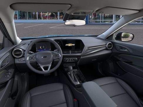 New 2026 Chevrolet Trax ACTIV w/ Driver Confidence Package FWD image 15