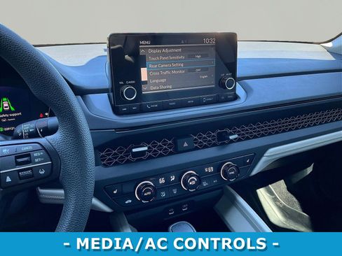 Used 2024 Honda Accord EX image 9