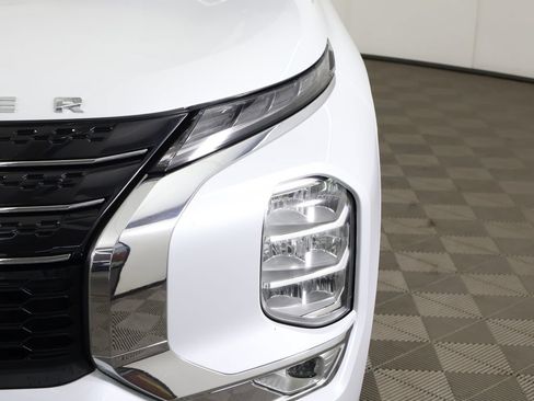 Used 2022 Mitsubishi Outlander SEL FWD image 16