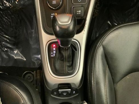 Used 2018 Jeep Compass Latitude image 16