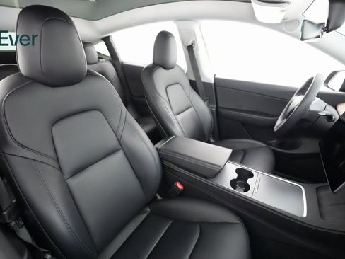 Used 2021 Tesla Model Y Performance image 8