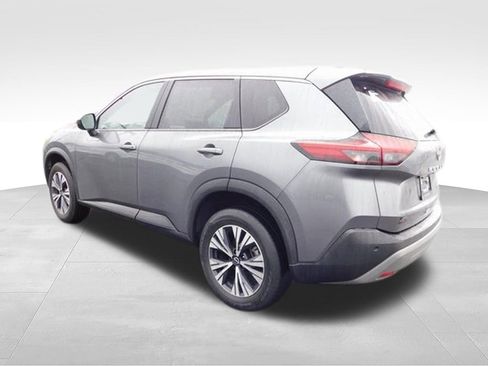 Used 2023 Nissan Rogue SV FWD image 5