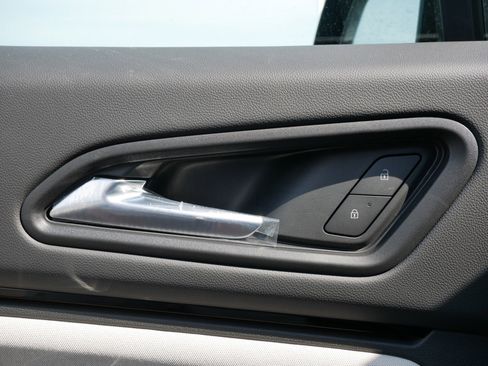 New 2026 Honda Prologue EX image 13
