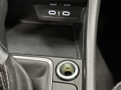 Used 2024 Volkswagen Jetta SE FWD image 25