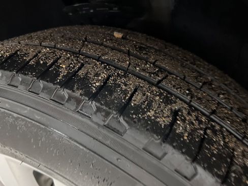 Used 2019 Volkswagen Tiguan SE image 42