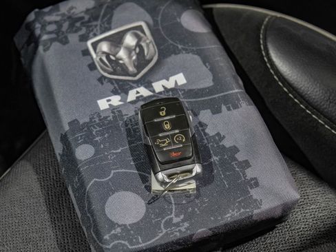 Used 2021 RAM 1500 Laramie image 64