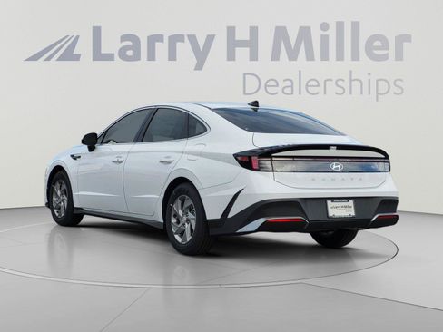 New 2025 Hyundai Sonata SE FWD image 7