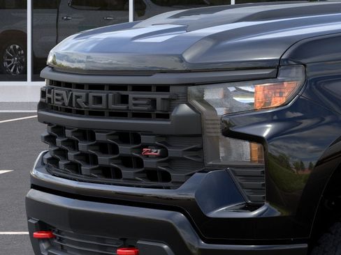 New 2026 Chevrolet Silverado 1500 Custom Trail Boss w/ LPO, Dark Essentials Package AWD/4WD image 13