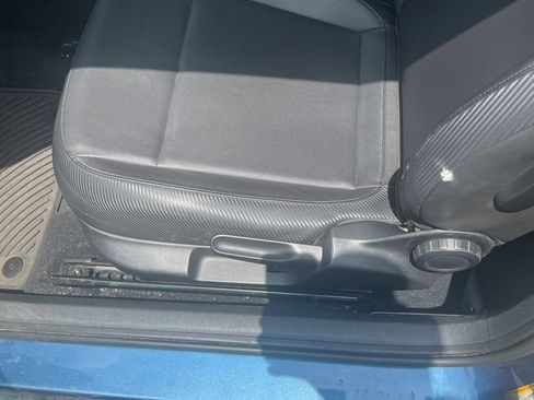Used 2018 Volkswagen Beetle 2.0T S FWD image 10