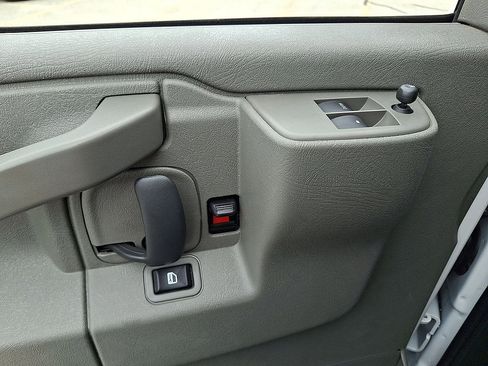 Used 2025 Chevrolet Express 2500 w/ Driver Convenience Package RWD image 10