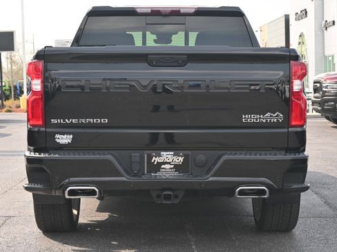 Used 2023 Chevrolet Silverado 1500 High Country AWD/4WD image 14