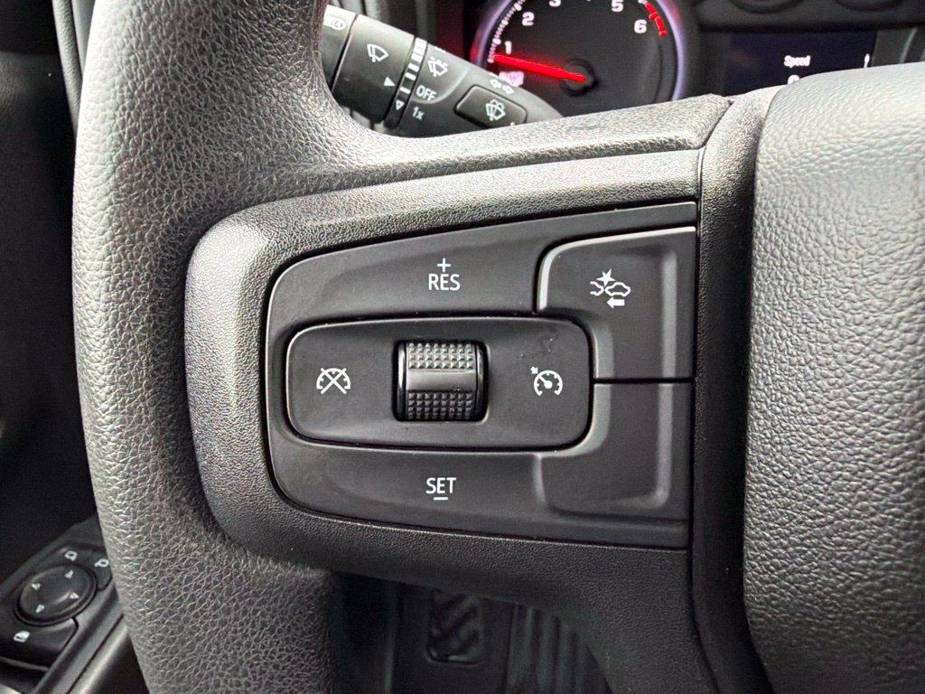 Used 2023 Chevrolet Silverado 1500 Custom Trail Boss AWD/4WD image 15