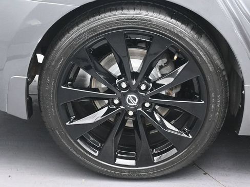 Used 2020 Nissan Maxima SR w/ Illumination Package FWD image 34