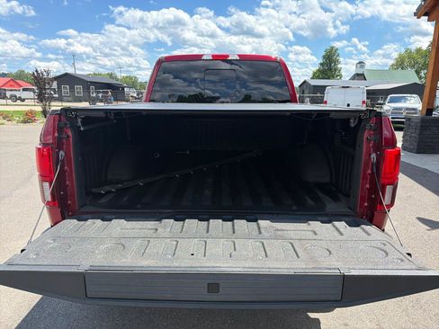 Used 2018 Ford F150 Platinum w/ Equipment Group 701A Luxury AWD/4WD image 18