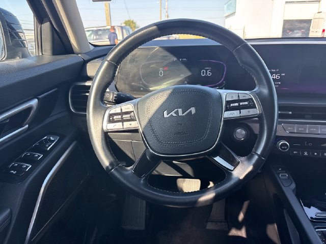 Used 2025 Kia Telluride S AWD/4WD image 13