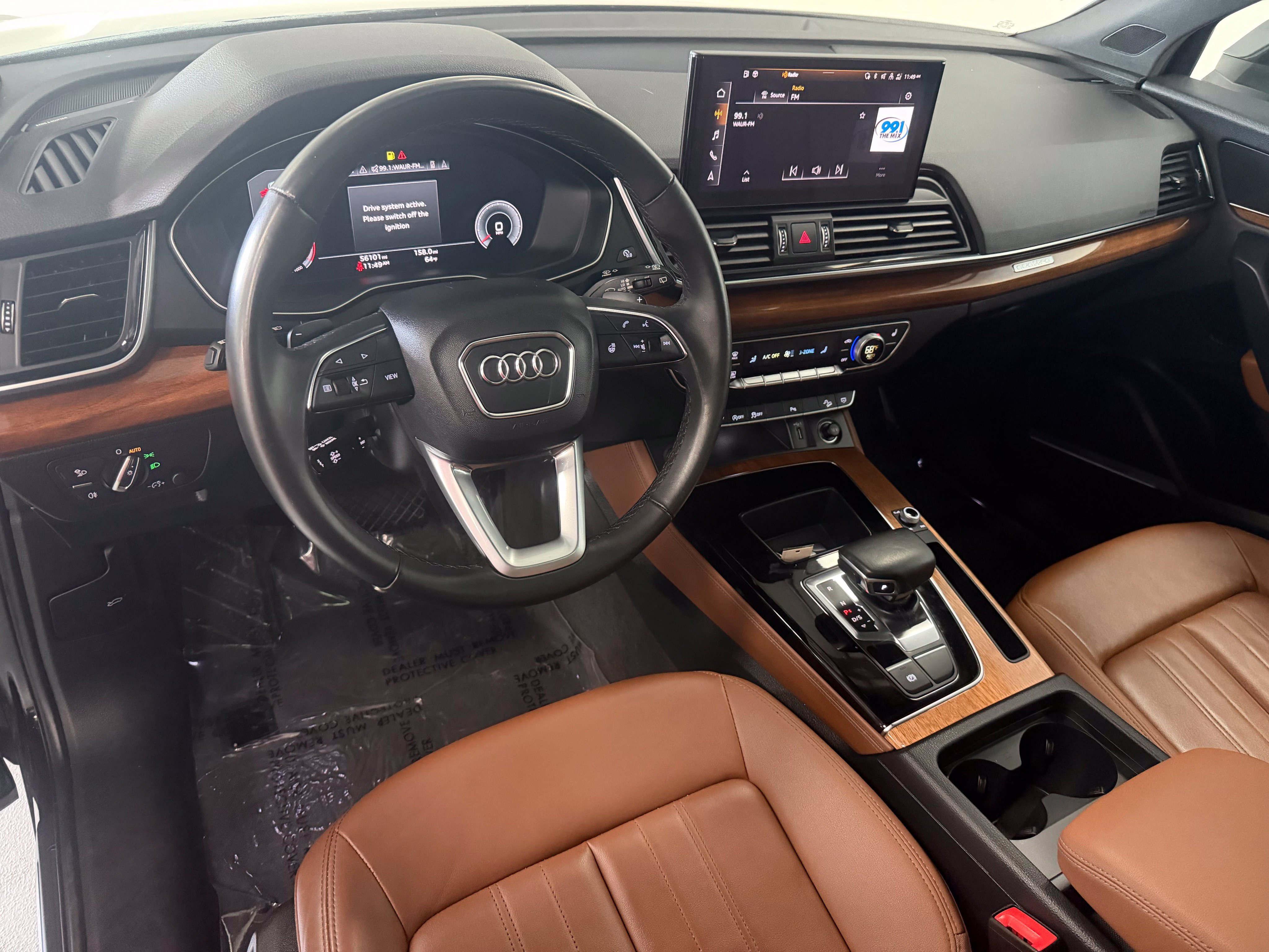Used 2023 Audi Q5 2.0T Premium Plus w/ Premium Plus Package AWD/4WD image 11