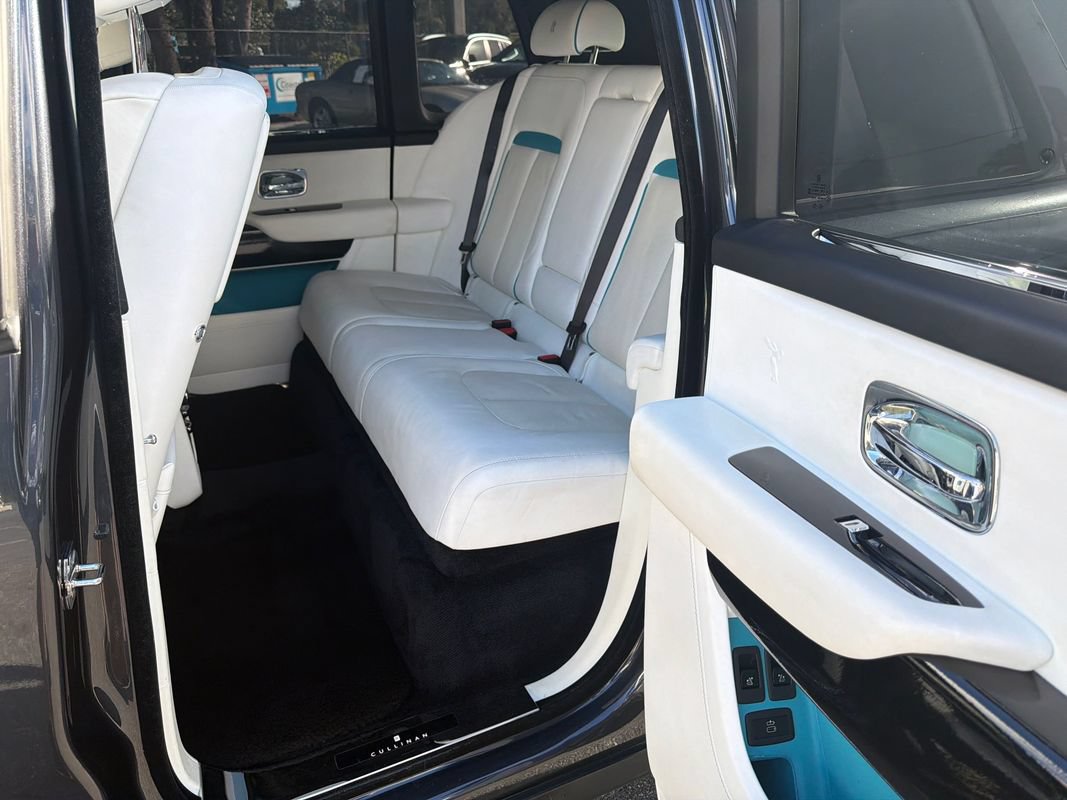 Used 2019 Rolls-Royce Cullinan AWD/4WD image 18