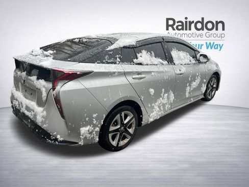 Used 2016 Toyota Prius Three Touring image 5