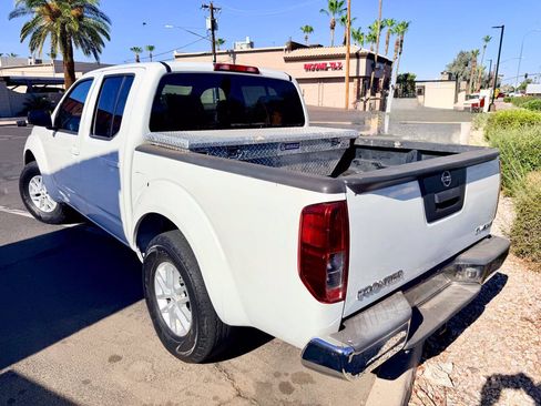 Used 2019 Nissan Frontier SV AWD/4WD image 4