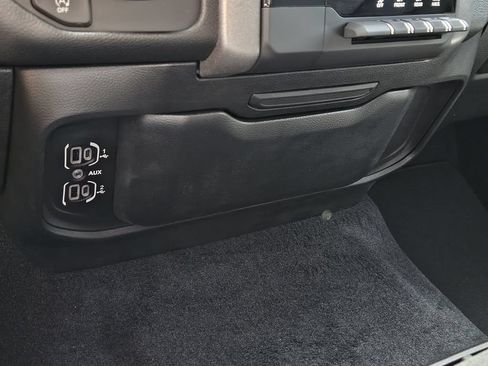 New 2026 RAM 1500 Express RWD image 20