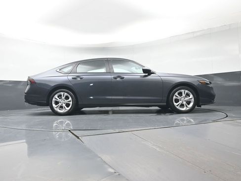 Certified 2023 Honda Accord LX image 32