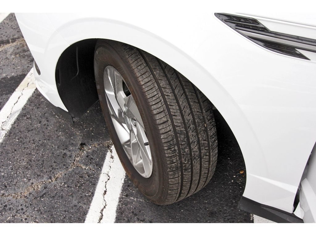 Used 2025 Hyundai Sonata SE FWD image 32