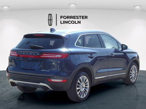 Used 2017 Lincoln MKC Reserve w/ Lincoln MKC Climate Package AWD/4WD image 3