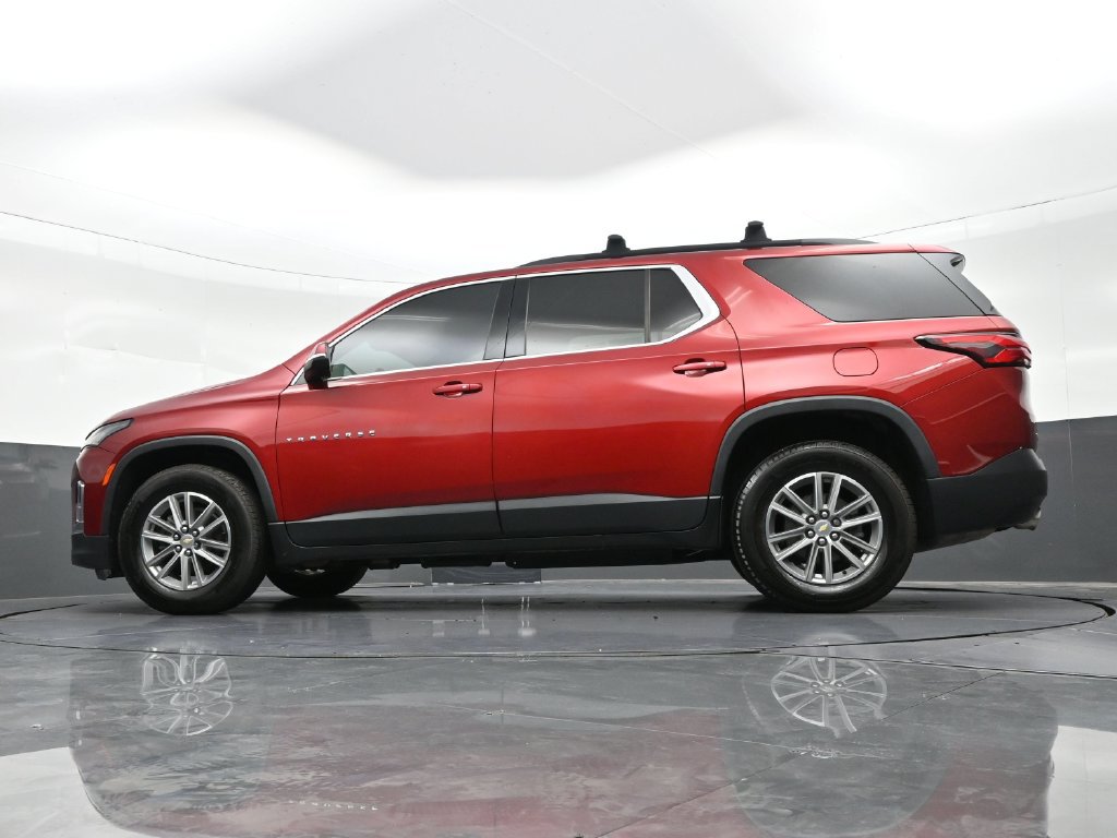Used 2022 Chevrolet Traverse LT FWD image 27