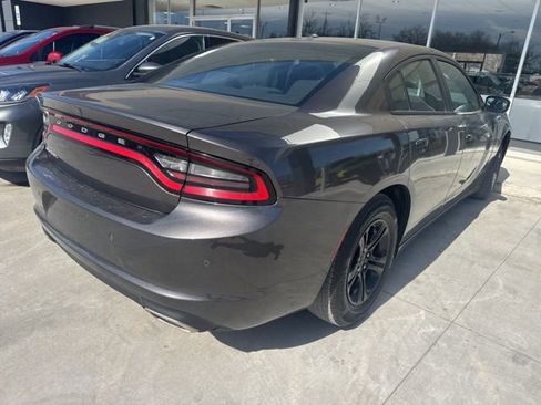 Used 2022 Dodge Charger SXT image 4