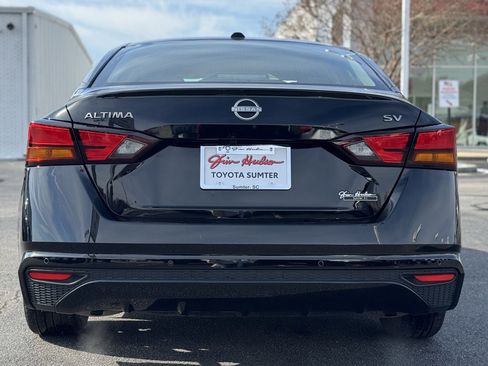 Used 2024 Nissan Altima 2.5 SV image 10