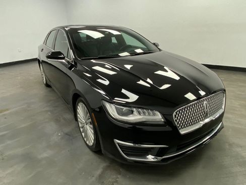 Used 2017 Lincoln MKZ Reserve image 8