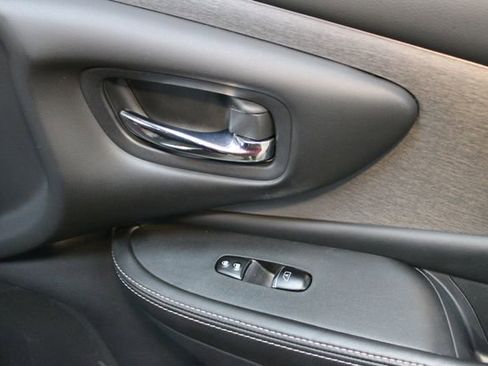 Used 2020 Nissan Murano SL AWD/4WD image 9