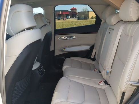 New 2026 Genesis GV70 2.5T Select image 12