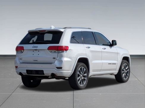Used 2018 Jeep Grand Cherokee Overland AWD/4WD image 6