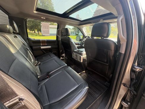 Used 2015 Ford F150 Lariat AWD/4WD image 19