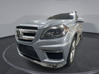Used 2015 Mercedes-Benz GL 550 4MATIC video 1